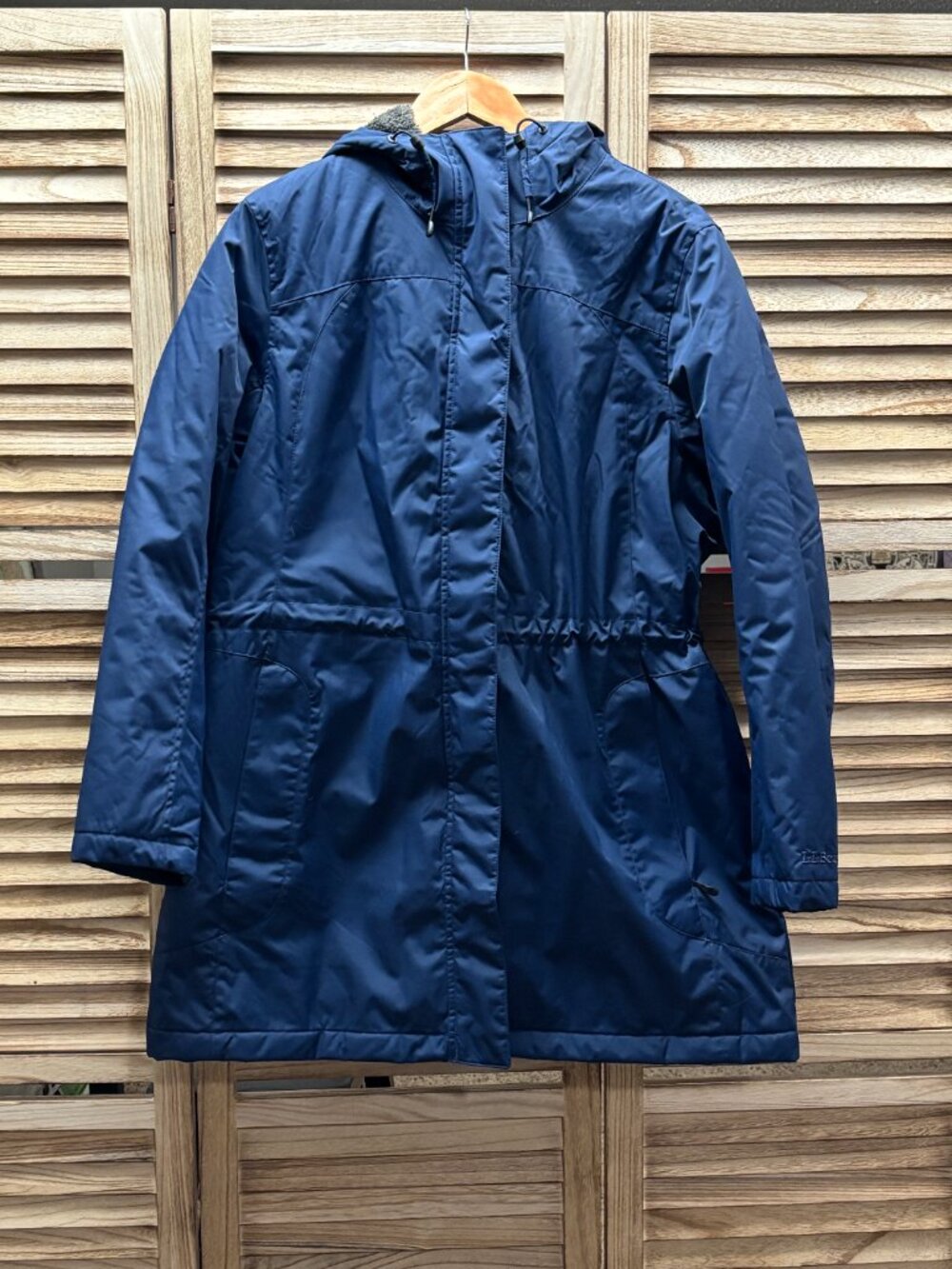 L.L.Bean Women’s Navy Blue Fleece-Lined Puffer Parka - Size L Petite